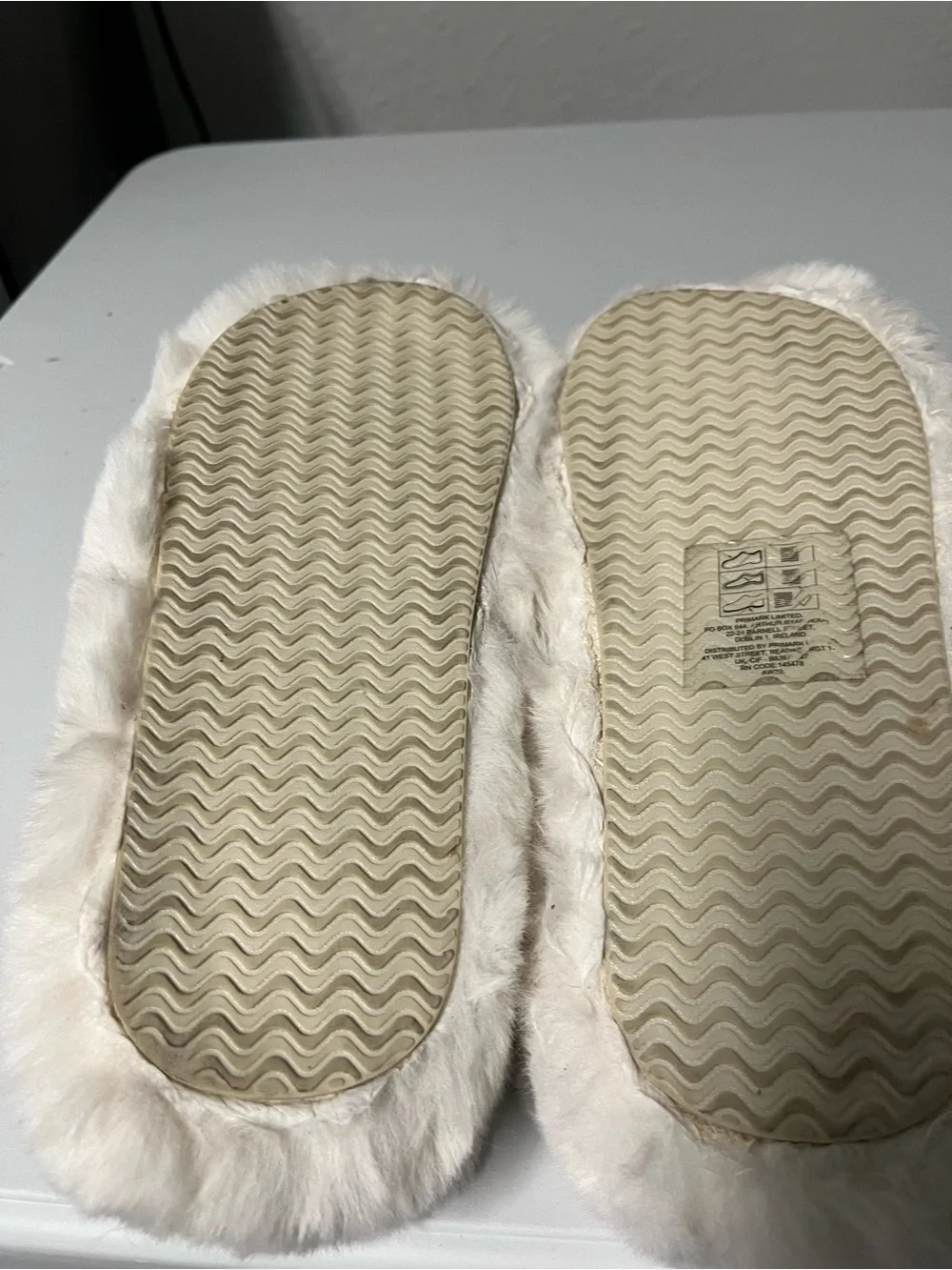 Primark Faux Fur Cream Women Slides - Cozy Winter Accessory